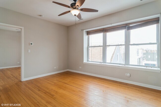 Building Photo - 4017 N Troy St