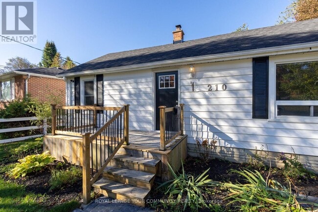 Building Photo - 210 Cox Mill Rd