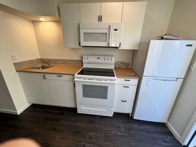 Foto del edificio - Attached ADU 1 Bedroom home in San Marcos