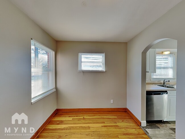 Foto del edificio - 675 Brookside Dr