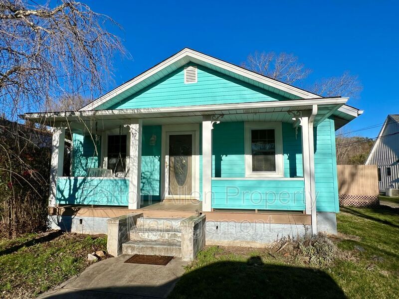 Primary Photo - 17 Killian Rd