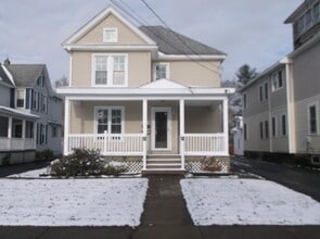 Building Photo - 732 W Liberty St