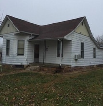 Building Photo - 309 N Desart St