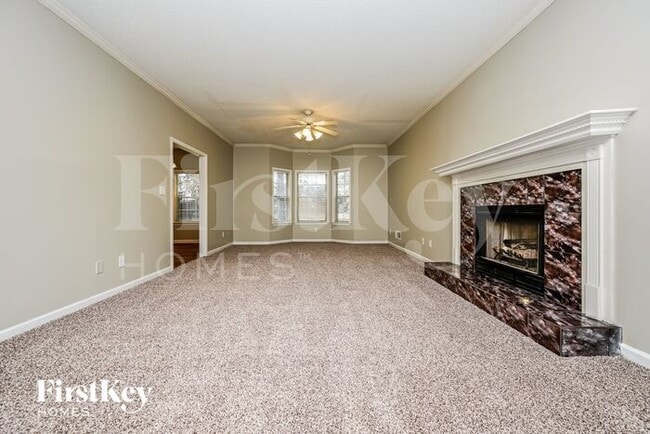 Building Photo - 128 Crown Walk