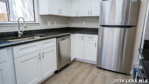 Foto del edificio - 9914 Ardash Ln