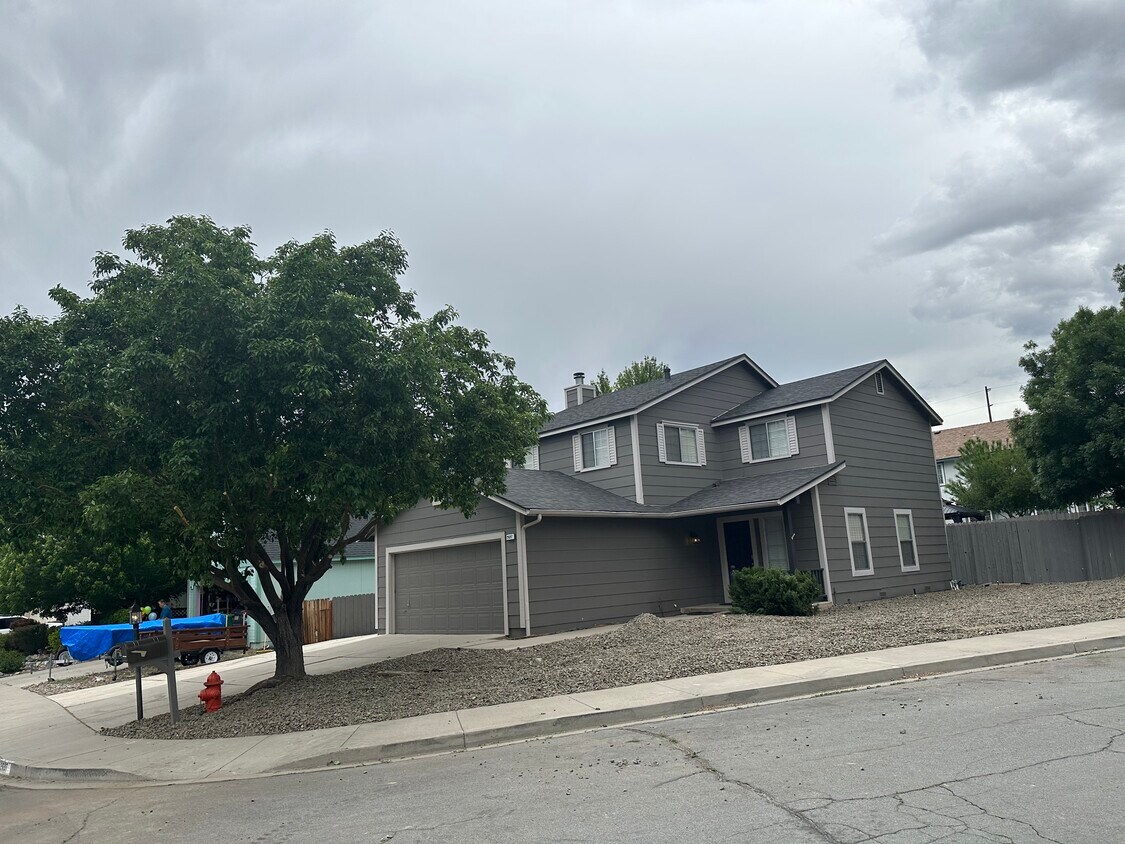 2697 Blue Haven Ln, Carson City, NV 89701 House Rental in Carson City