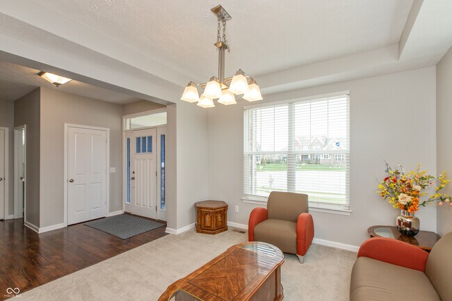 Foto del edificio - 2473 Commons Ct