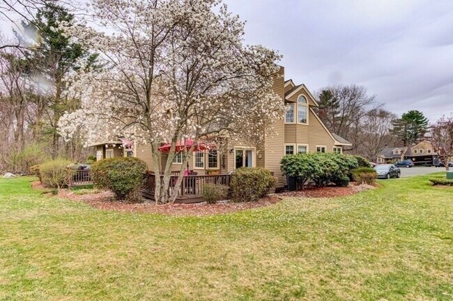 Building Photo - 5 Leman Ln