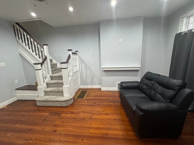 Building Photo - 5555 Pearl St