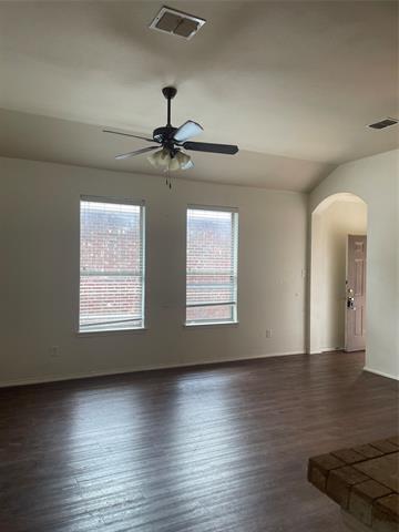 Foto del edificio - 1428 Ravenwood Dr