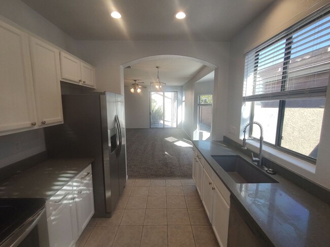 Building Photo - Beautiful 3 Bedroom 2 Bath - Gilbert