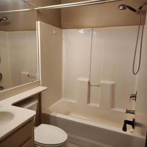 Foto del edificio - 136 Marble Ct