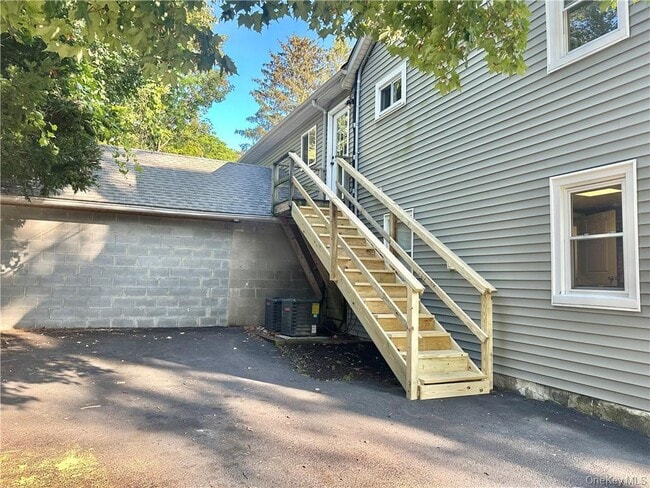 Building Photo - 2332 NY-300