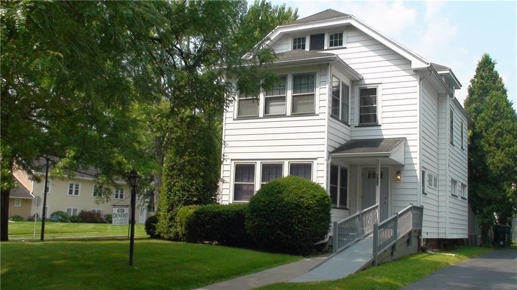 Primary Photo - 1067 Winton Rd