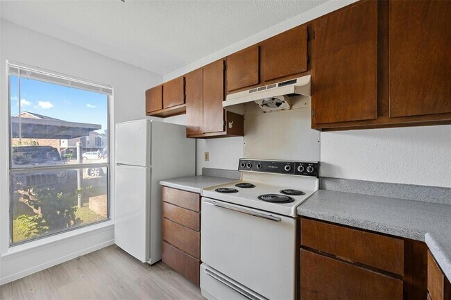 Building Photo - 2018 W Rundberg Ln
