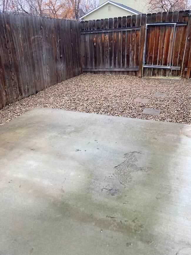 Building Photo - Coming soon! 4 bed 2.5 bath home in Meridian