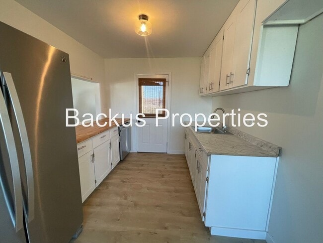 Building Photo - 333 Espinosa Rd