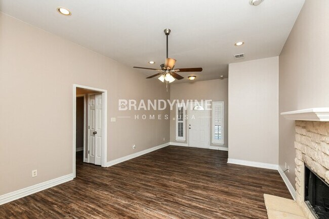 Foto del edificio - 4804 Deal Dr