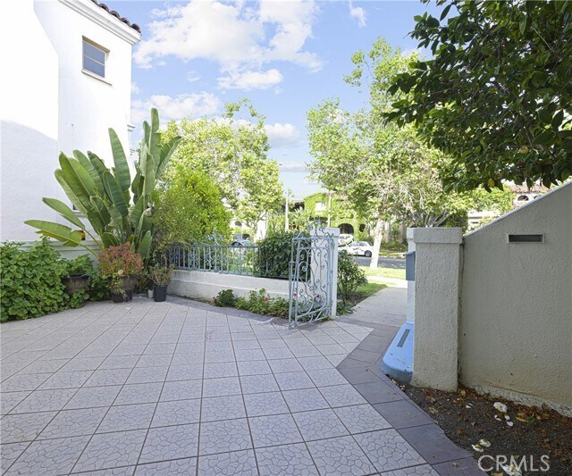 Foto del edificio - 1119 S Crescent Heights Blvd