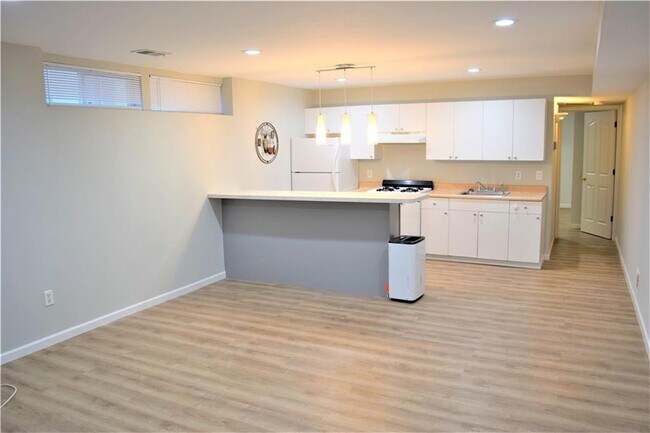 Building Photo - 57 Darnell Ln