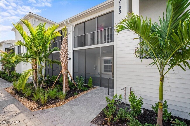 Foto del edificio - 15195 Bluffton Ln