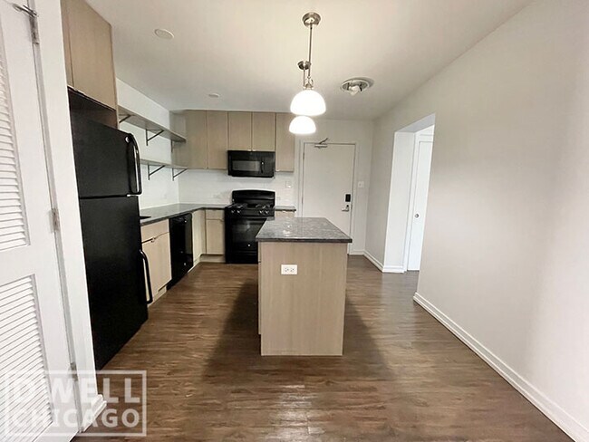Foto del edificio - 5411 N Winthrop Ave