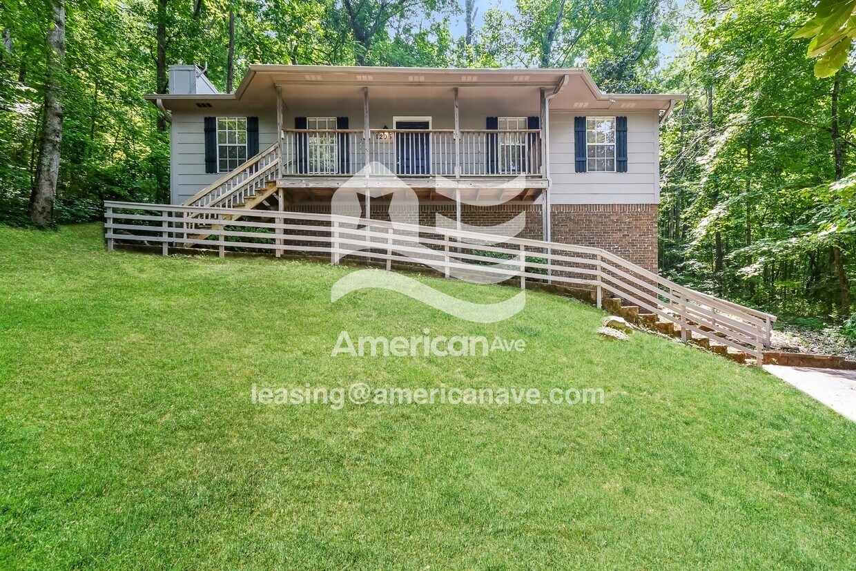 Foto principal - 1205 83rd Pl S