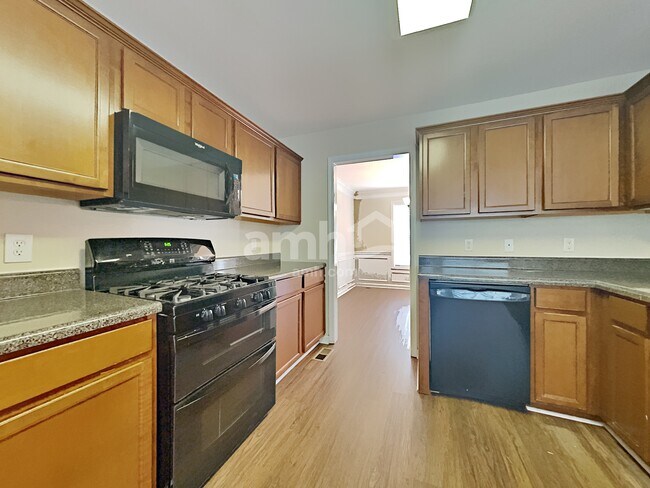 Building Photo - 3201 Gaslight Ln