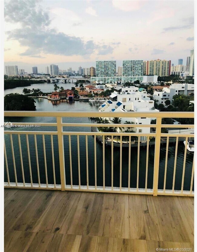 400 Kings Point Dr Unit 1010, Sunny Isles Beach, FL 33160 Condo for