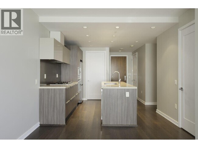 Photo du bâtiment - 181 W 1st Ave
