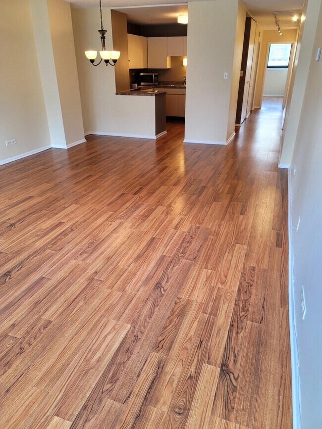 Foto del edificio - 30 E Division St