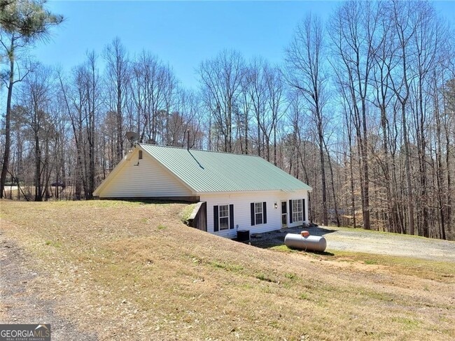 Foto del edificio - 6110 Matt Hwy