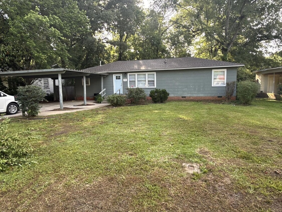 Photo - 307 Lindbergh