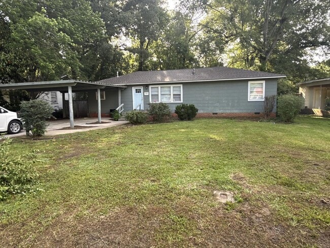 Photo - 307 Lindbergh Blvd House