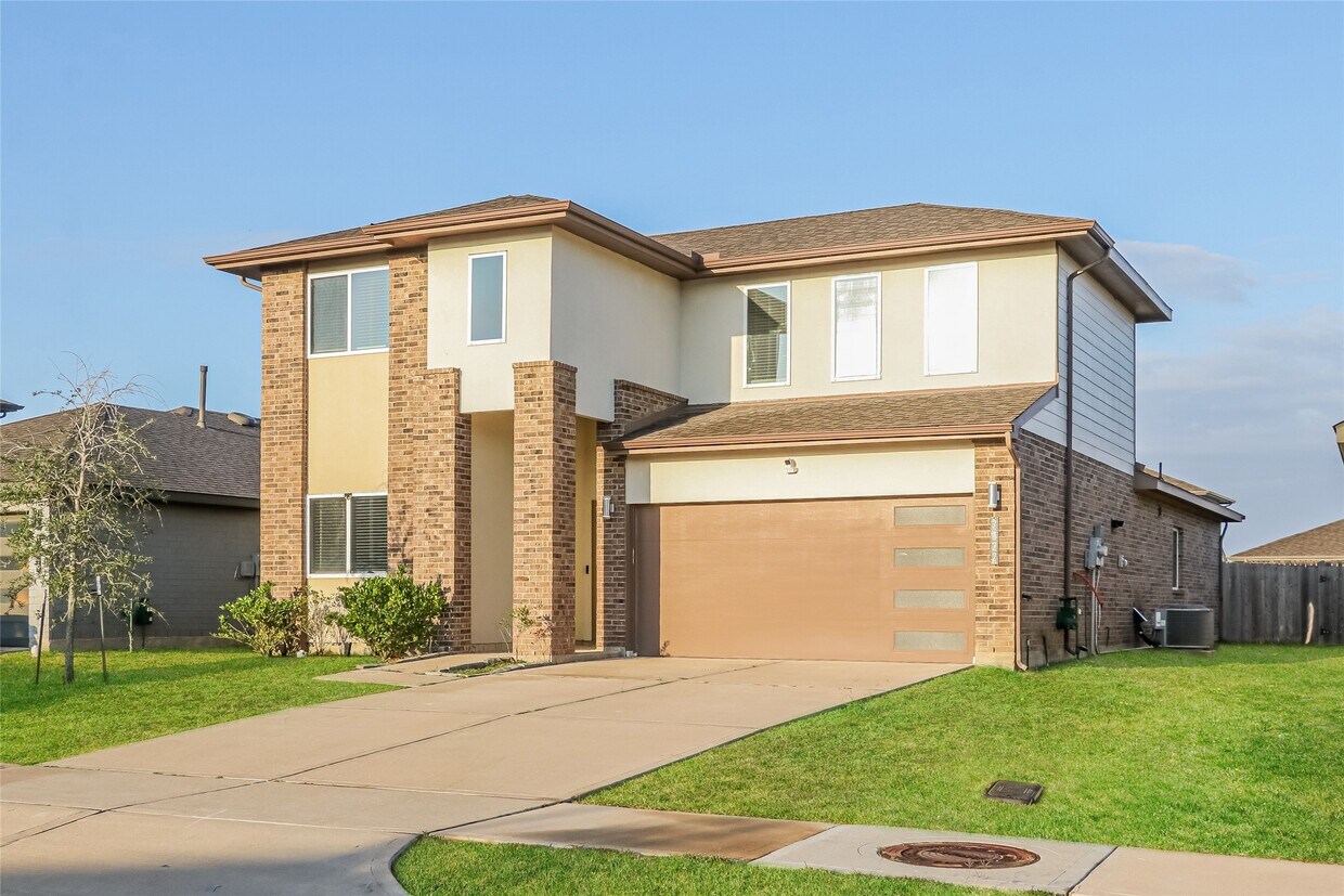 Foto principal - 7322 Ramsgate Cliff Ln