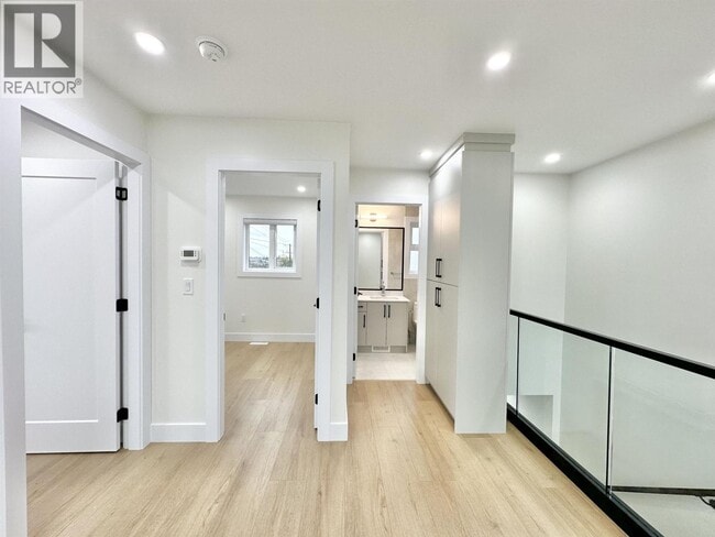 Building Photo - 3850 Union St