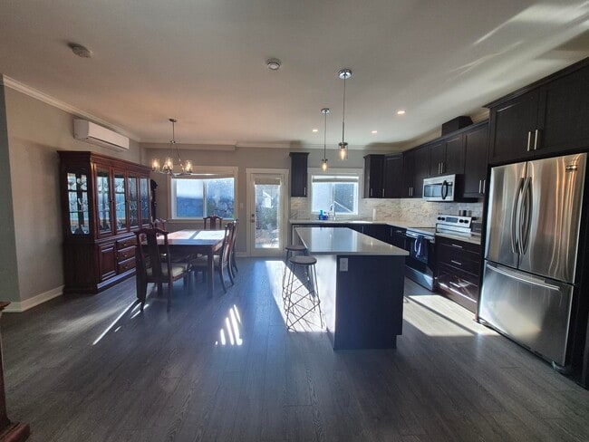 Building Photo - 3537 Honeycrisp Ave