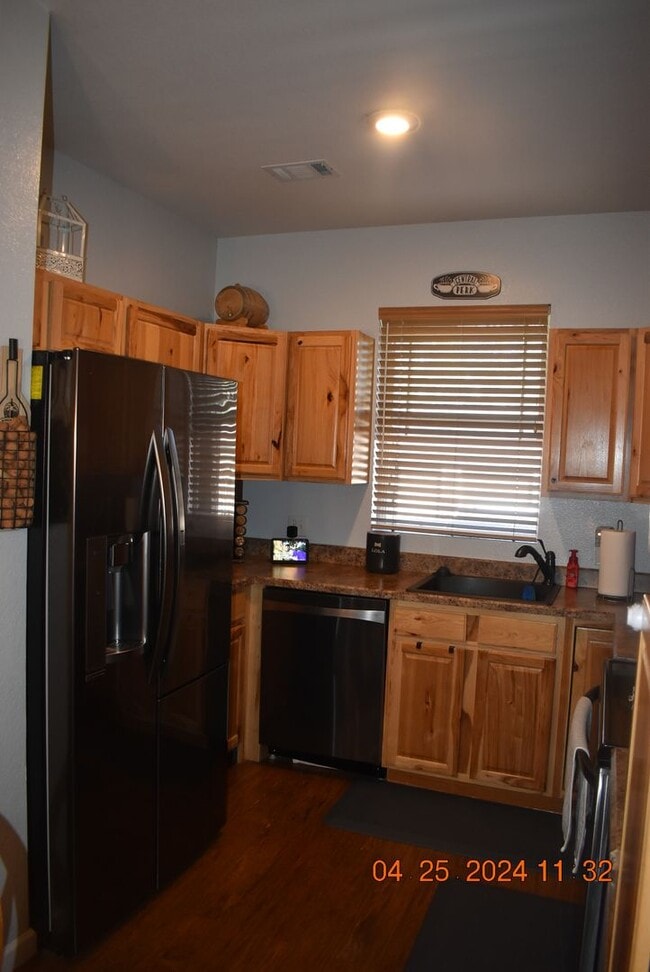 Building Photo - 2 bed / 2 bath Condo  - Deer Creek Condos Southwest Littleton