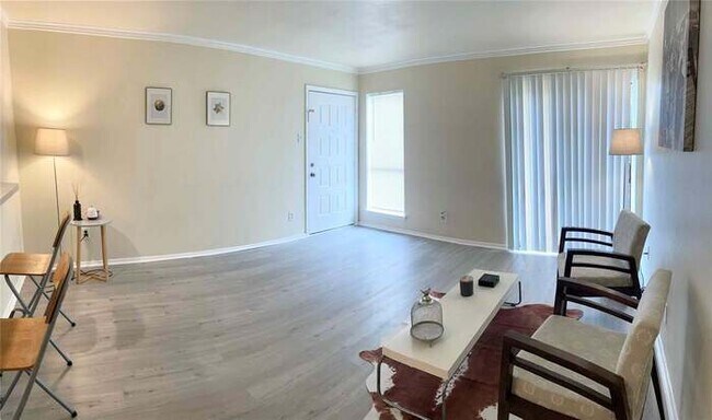 Foto del edificio - 1810 N Garrett-117.925