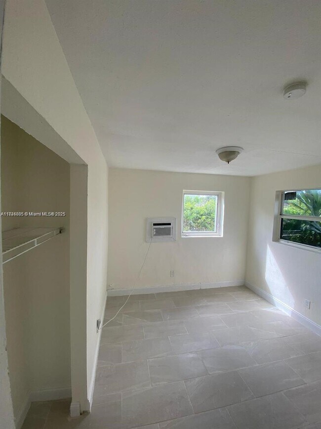 Foto del edificio - 11802 SW 212th St