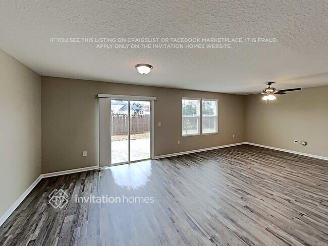 Foto del edificio - 2136 Pebble Point Dr