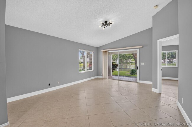 Building Photo - 9220A Vineland Ct