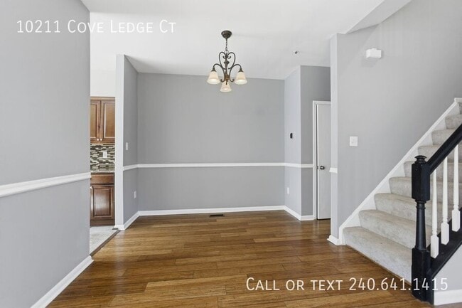 Foto del edificio - 10211 Cove Ledge Ct