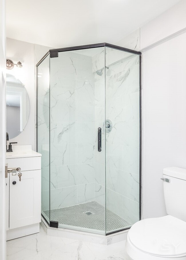 Bathroom - 4308 N Central Park Ave