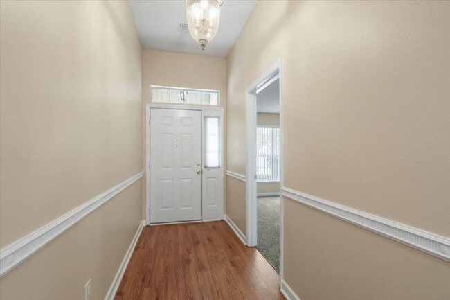 Building Photo - 135 Ivernia Loop