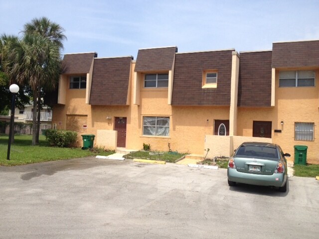 Foto principal - 5734 Blueberry Ct