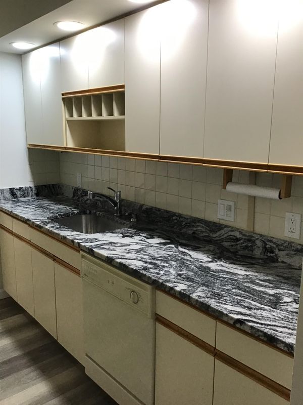 Foto del edificio - 210 Brook Village Rd