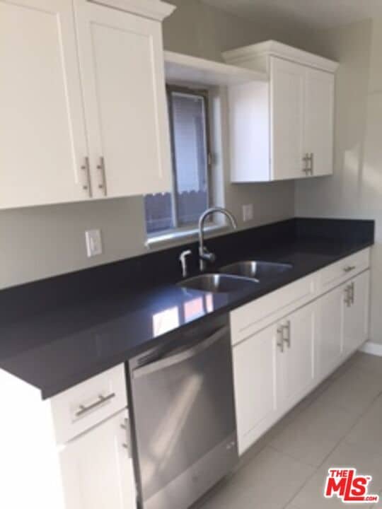 Foto del edificio - 744 Chestnut Ave