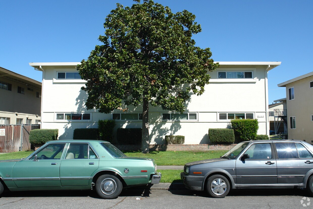 Building Photo - 3161 Cadillac Dr