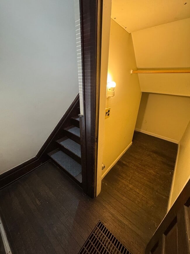 Building Photo - 3 Bedroom- OSU Campus